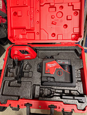 Milwaukee 360 M12 3622-21 Red Self-Leveling Cross-Line Laser Level Kit Case