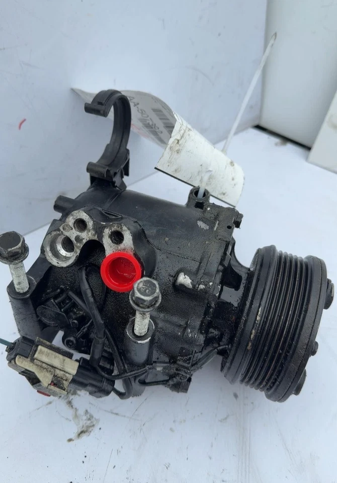 Chrysler Chrysler Sebring 2001 compresor de aire acondicionado Foto 4 de 4