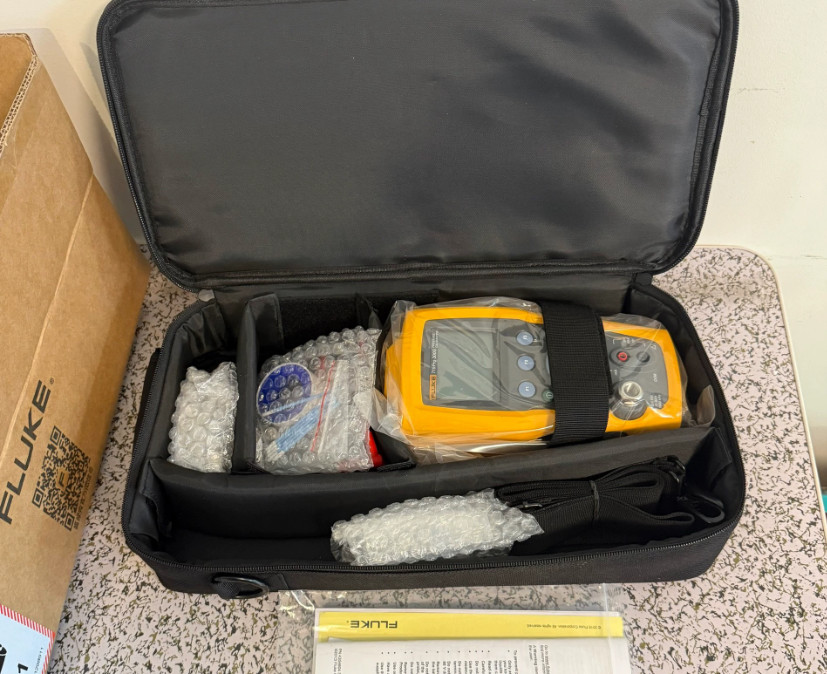 1pcs FLUKE 719Pro 300G Pressure Calibrator