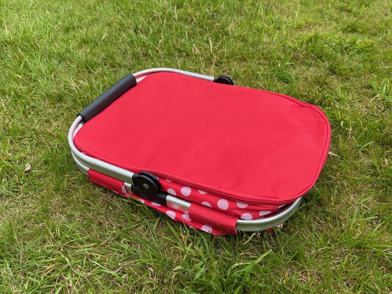 FOLDABLE PICNIC BASKET COOLER BAG FOLDING INSULATED HAMPER COOL RED POLKA DOT eBay