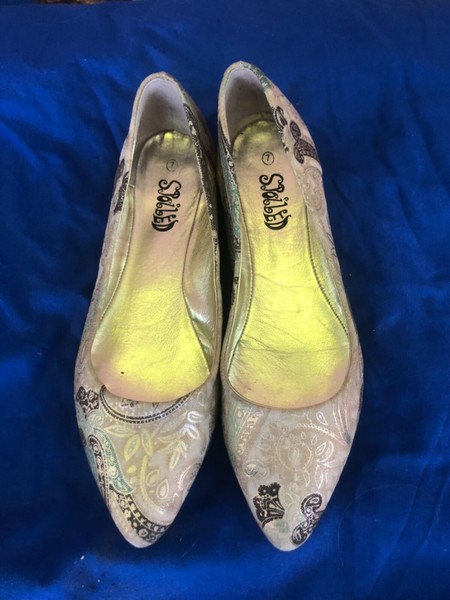 SPOILED GOLD BROWN & GREEN PAISLEY PRINT FABRIC BALLET FLATS-SZ 7 VGC