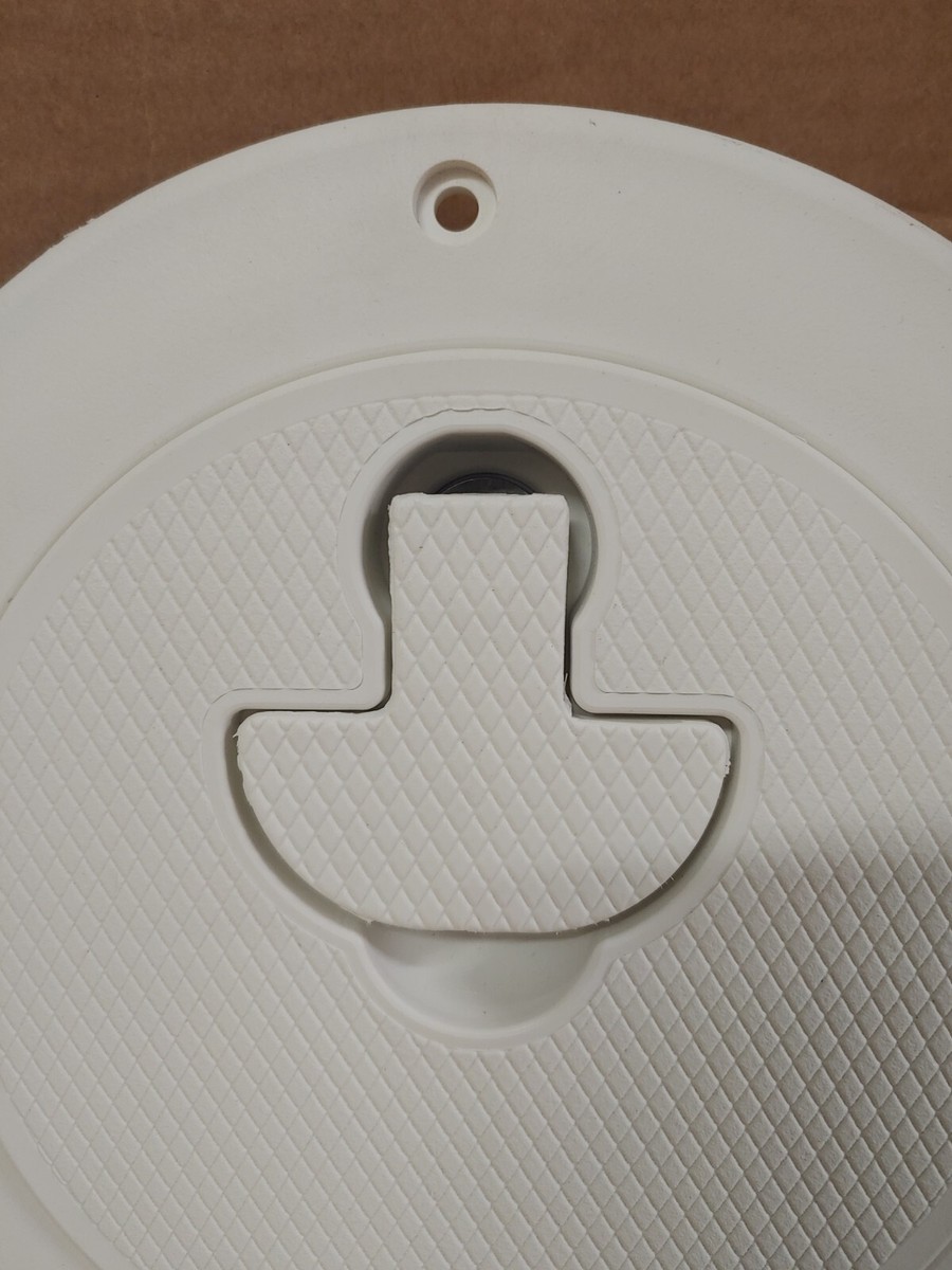 POMPANETTE LOCKING CENTER DECKPLATE (STARK WHITE) #836-W | eBay