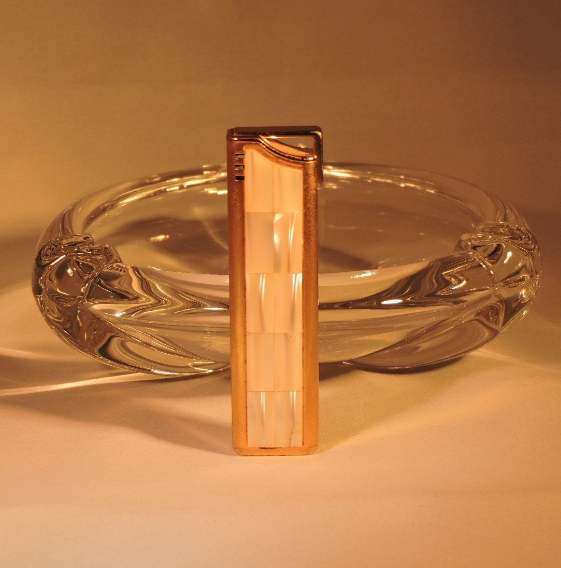 Beautiful Mother Of Pearl Electro-quartz  -  Us Seller