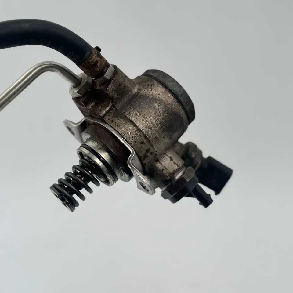 Audi A4 A5 A6 Q5 V6 3.2 2009-2012 inyección directa bomba de combustible de alta presión OEM Foto 2 de 4