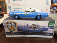 1:18 GreenLight NYPD 1978 Dodge Monaco New York City Police Department 41 PCT.