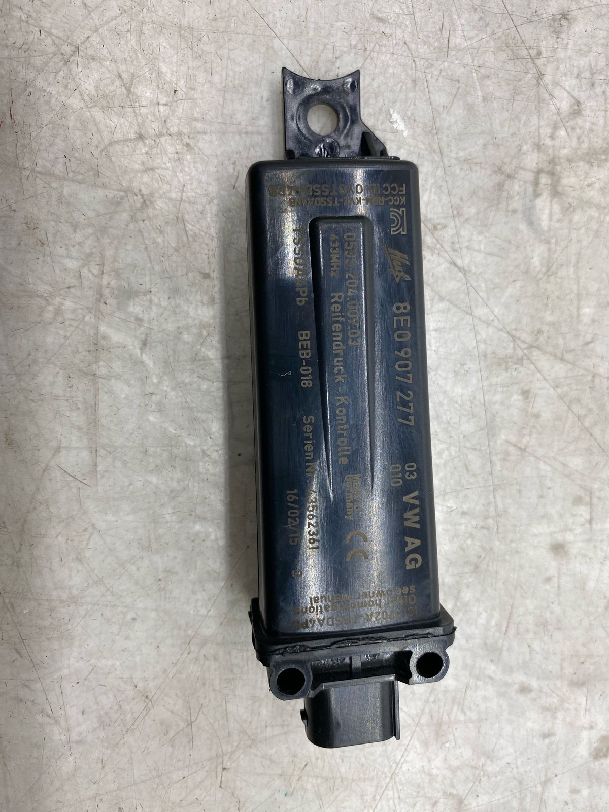 2013-2018 BENTLEY FLYING SPUR TIRE PRESSURE RDC CONTROL MODULE UNIT 8E0907277