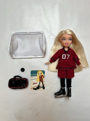 BRATZ 2007 CLOE ICE HOCKEY DOLL VHTF RARE PLAY SPORTZ EXCLUSIVE Canadian Edition