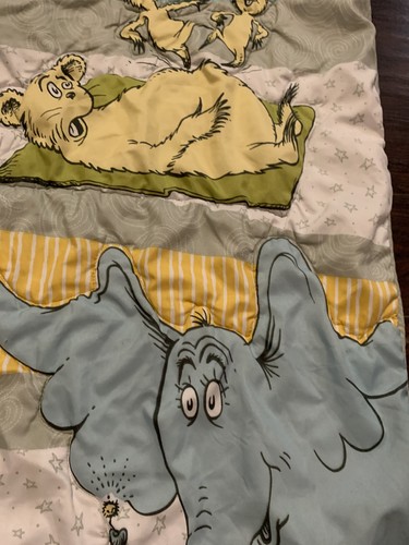 Trend Lab Dr. Seuss Crib Baby Comforter Blanket - Picture 3 of 11