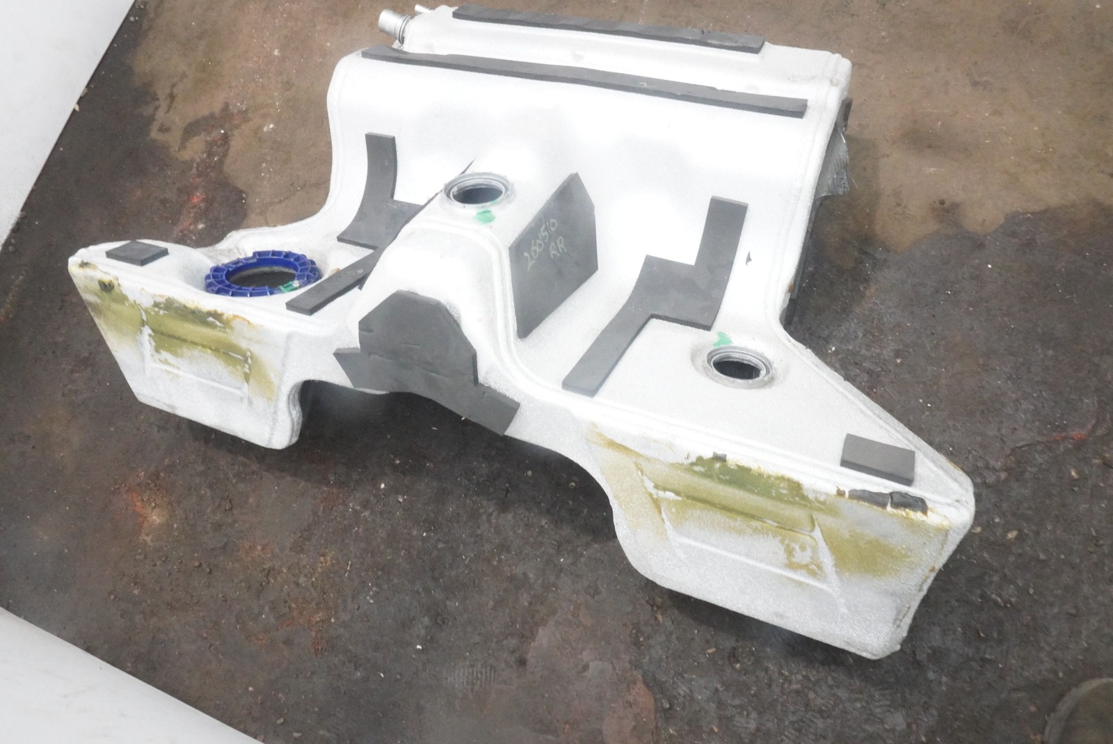 Ferrari California 2010 UPPER Fuel tank P/N 236156