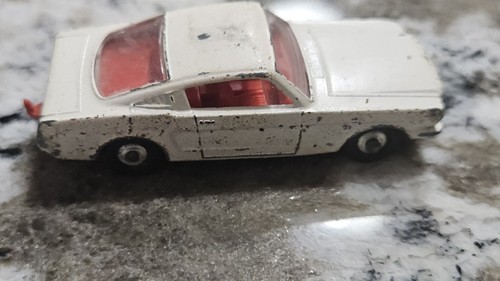Lesney - Vintage Matchbox White Ford Mustang Fastback No. 8 with Autosteer - Picture 3 of 5