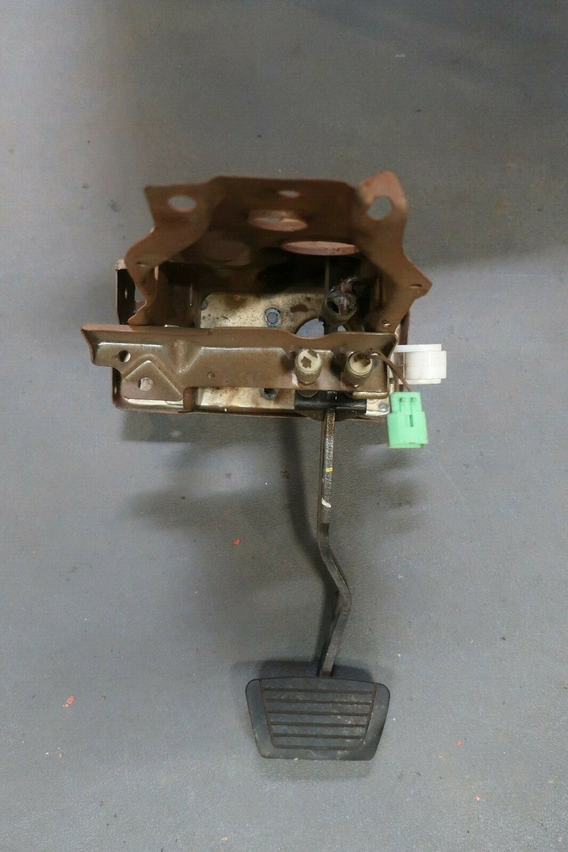 1979 - 1981 Datsun 280ZX Brake Pedal Box Assembly - Single