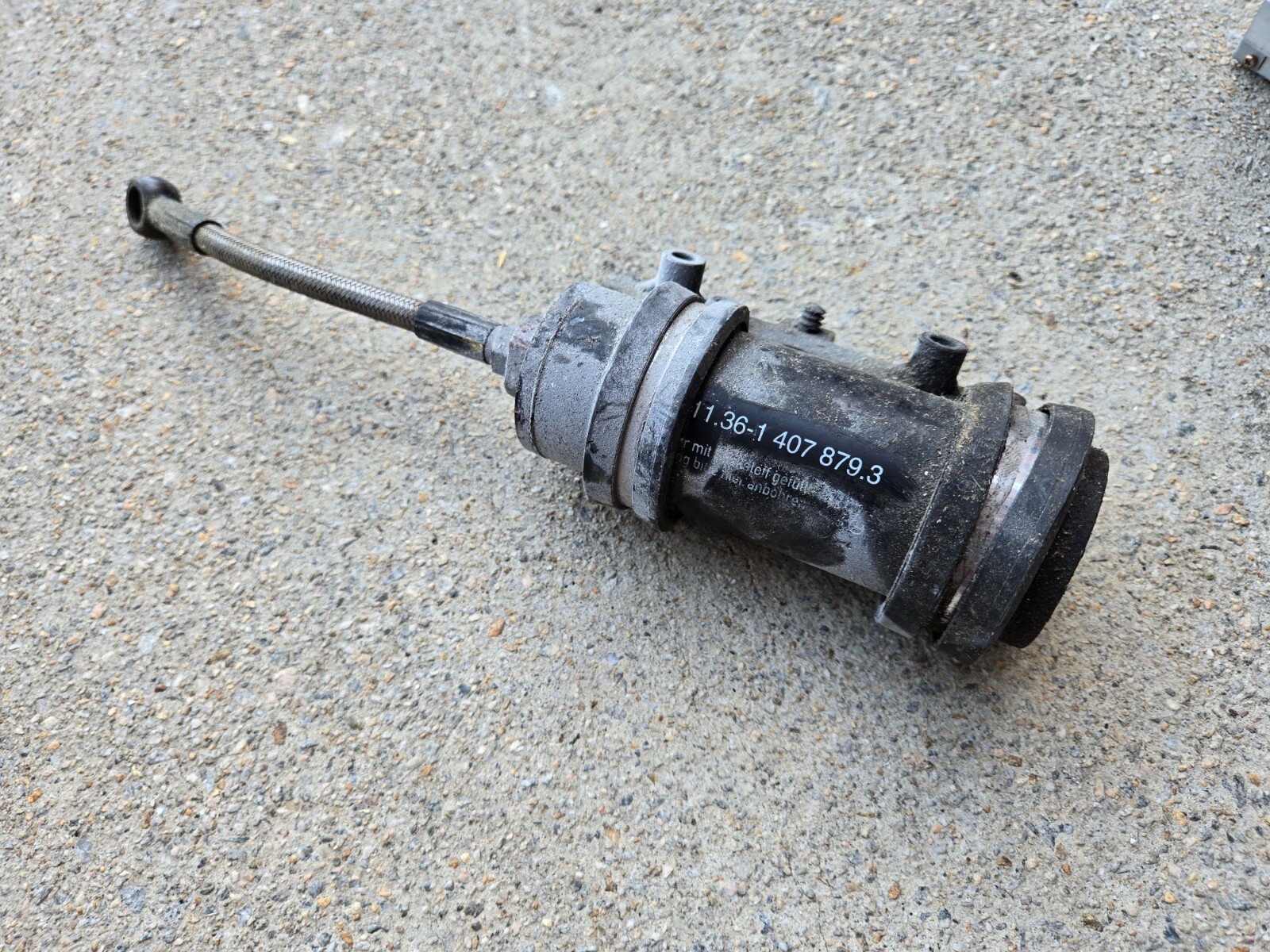 BMW M5 E39 Vanos System Pressure Accumulator 11361407879 Genuine  