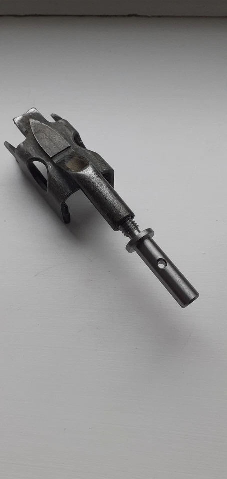 Paslode Knob Assy Fits For IM360Ci, IM90i Nail Guns - 013742 Screw Only !!!