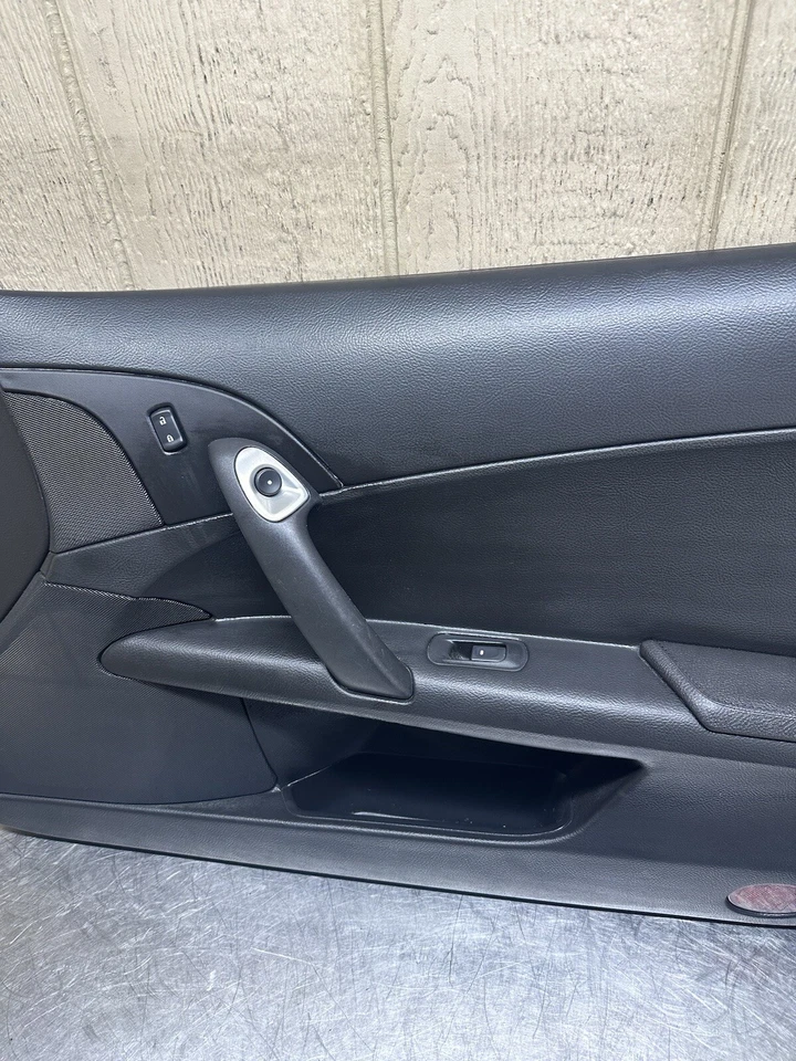 Chevrolet Corvette C6 2012-2013 panel de moldura de puerta pasajero derecho OEM Foto 3 de 4