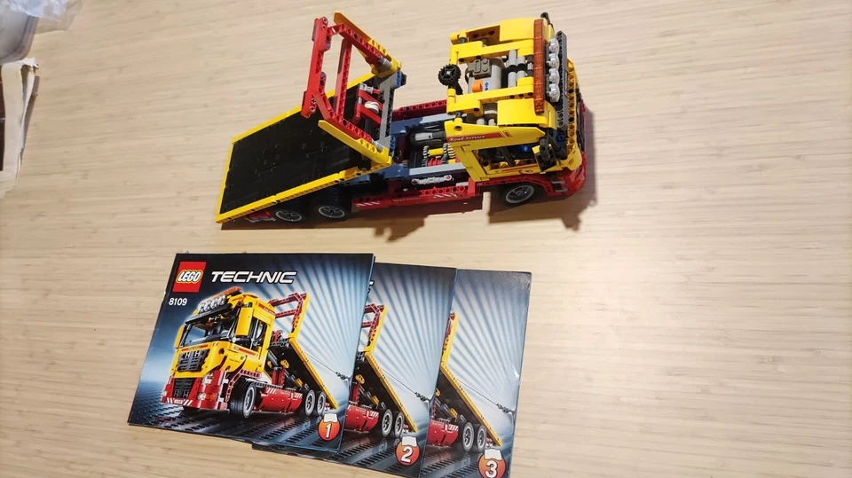 LEGO Technic 8109 Flatbed Truck, foto 1 di 3