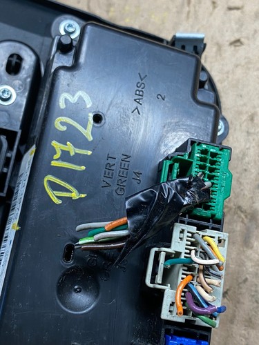 2007 to 2010 Saturn Outlook A/C HVAC Climate Control Radio Bezel Trim P1723 DG - Picture 8 of 8