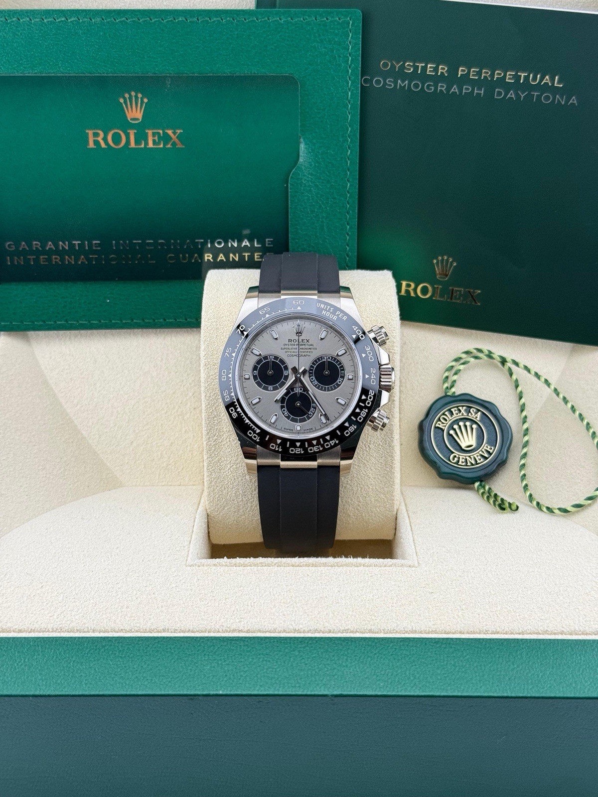 Rolex Cosmograph Daytona - 116519LN - White Gold Oysterflex Ghost Full Set 2020