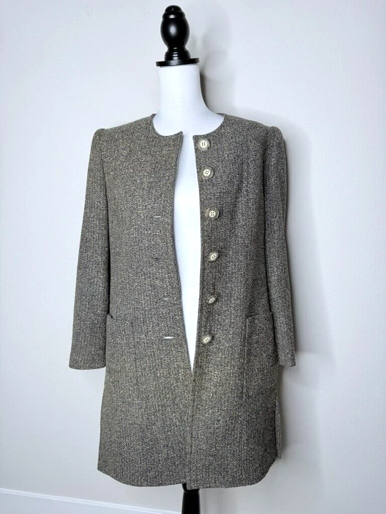 Jeanette Miner Chanel Inspo cappotto lana vintage tweed Francia Parigi blazer tranquillo lusso