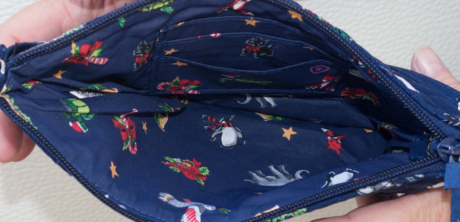 Vera Bradley RFID Convertible Wristlet in Snow Globe Motifs.  NWT