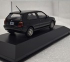 Picture 4 of 11
