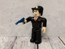 1FRF  Roblox 3" Figure, Celebrity Series 7 Jailbreak: Double Agent (NO CODE)