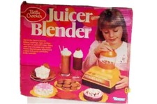 NIB NOS KENNER BETTY CROCKER JUICER BLENDER Kids Toy