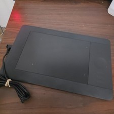 Wacom Intuos 5 Touch Small Pen Tablet PTH450 with USB cable No Pen
