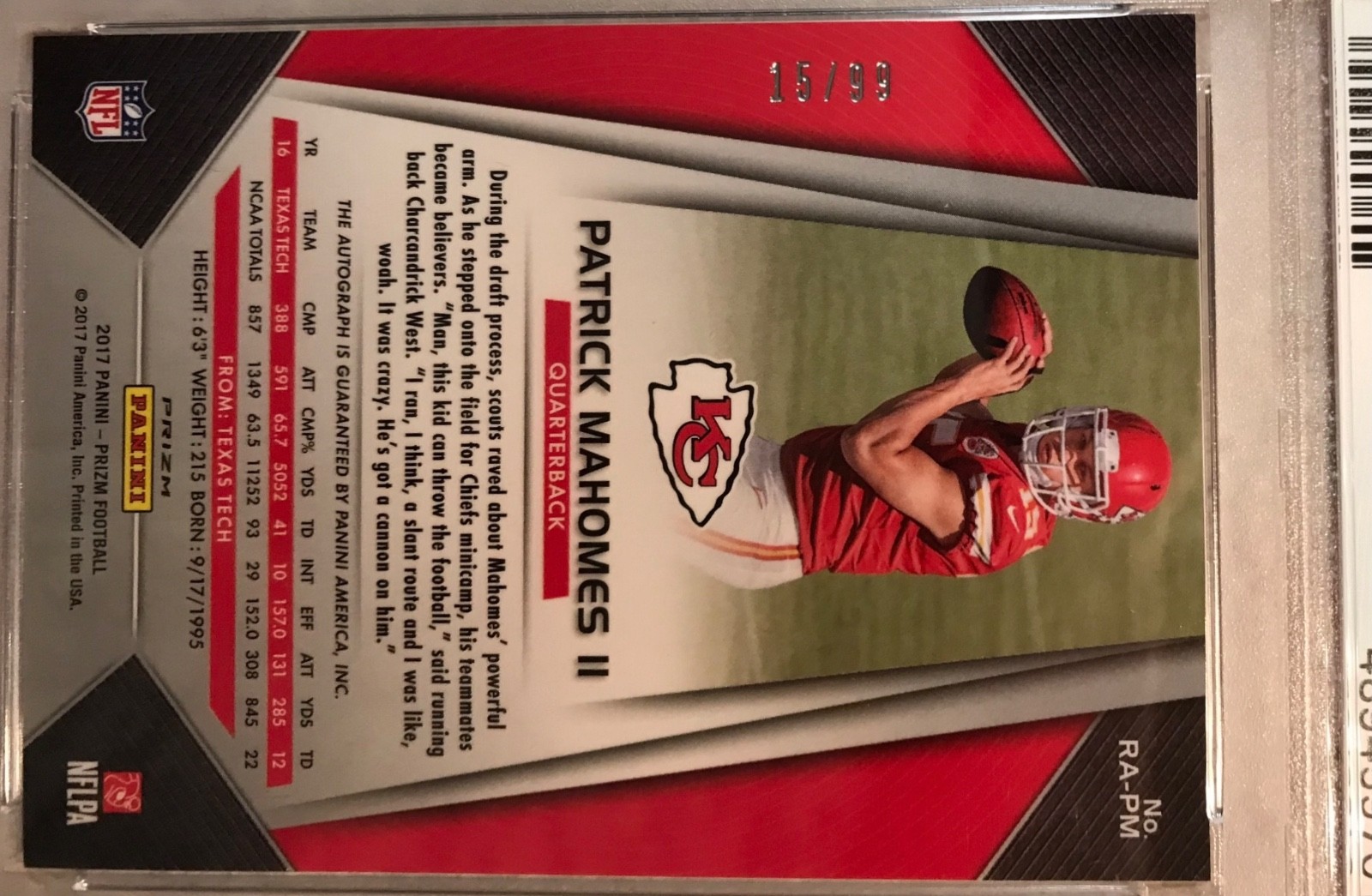 2017 Panini Prizm Patrick Mahomes Auto #15/99 JSY# Green Scope RC PSA 9/10 POP 4 view 3
