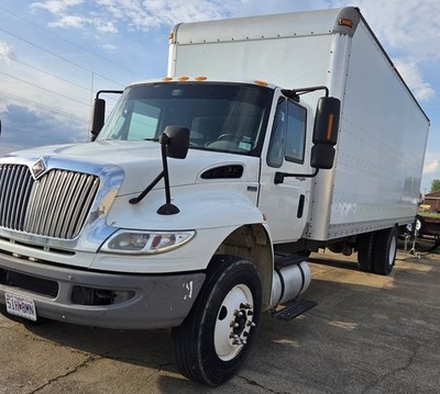 2014 International 4300, 24' Box Delivery Utility Truck Lift Gate side door, Nic