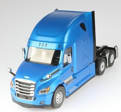 DIECAST MASTERS - Remote Control Solo Truck - CASCADIA 126 - 1/16 - DCM27006