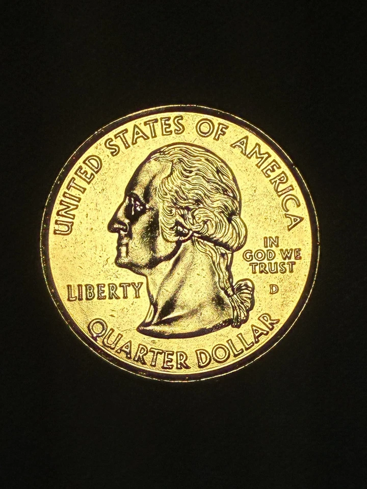 2004d Uncirculated Wisconsin Gold Plated State Quarter  - Image 3 of 4