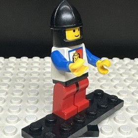 LEGO Castle Royal Knight 1 White Minifigure cas061 6046 Hemlock Stronghold