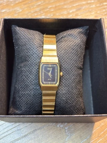 Seiko Tank Watch Women 17mm Black Dial Gold Tone 2Y01-5D20 Rectangle New Battery