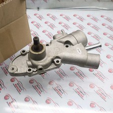 Pompe à eau Peugeot 504