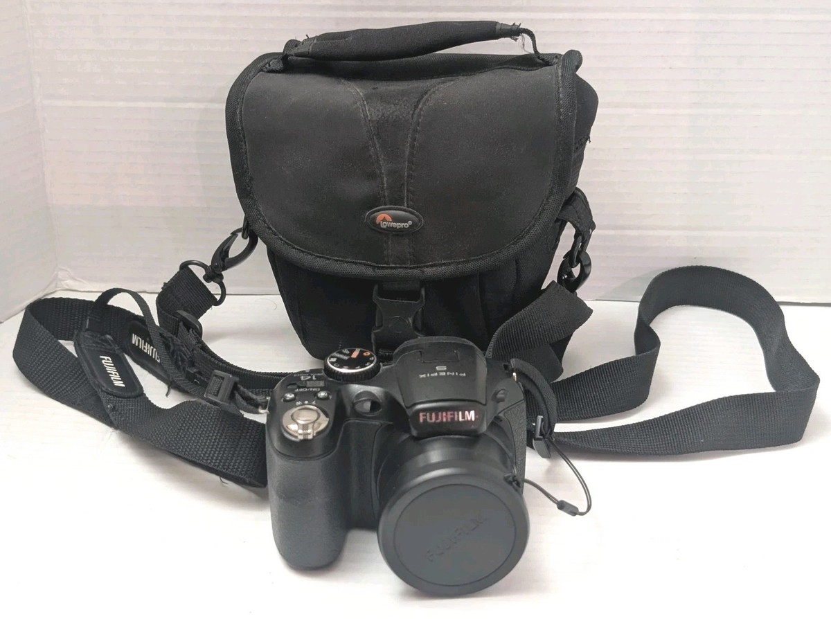 Fujifilm FinePix S2950 18x Wide 28mm Zoom 14.0MP Digital Camera