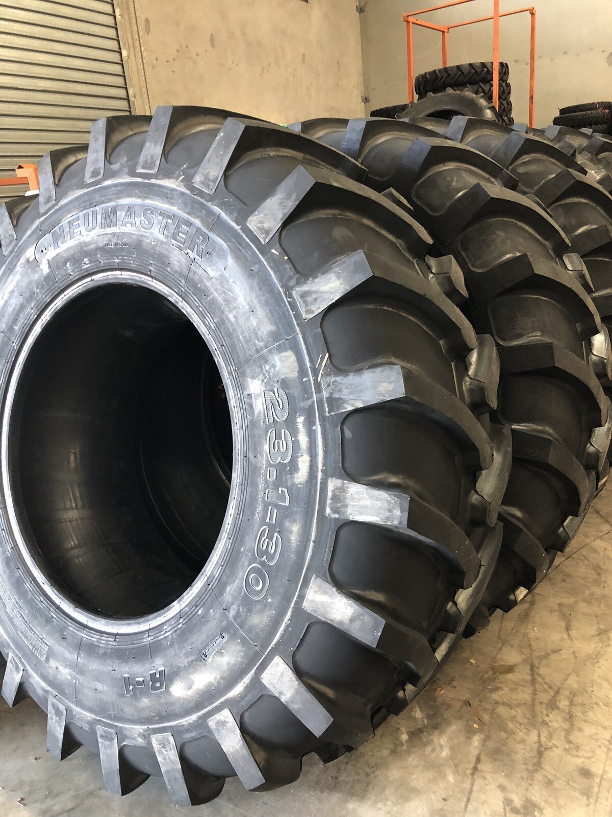 NEW 23.130 TRACTOR TYRE 14 Ply R1 Neumaster / BRISBANE OR FREIGHT eBay