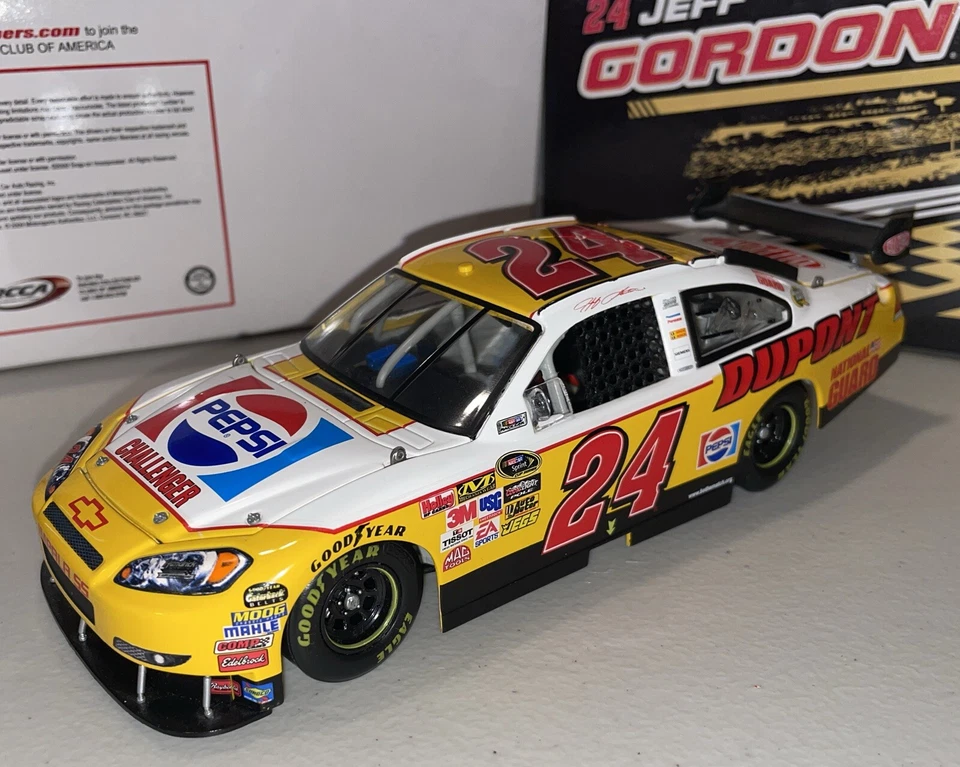 Jeff Gordon #24 Pepsi Challenger 2009 retro cuna 1/24 NASCAR diecast Foto 2 de 4