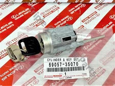 Genuine 69057-35070 Toyota 4Runner Tacoma Ignition Lock Cylinder & Key W/O Tilt