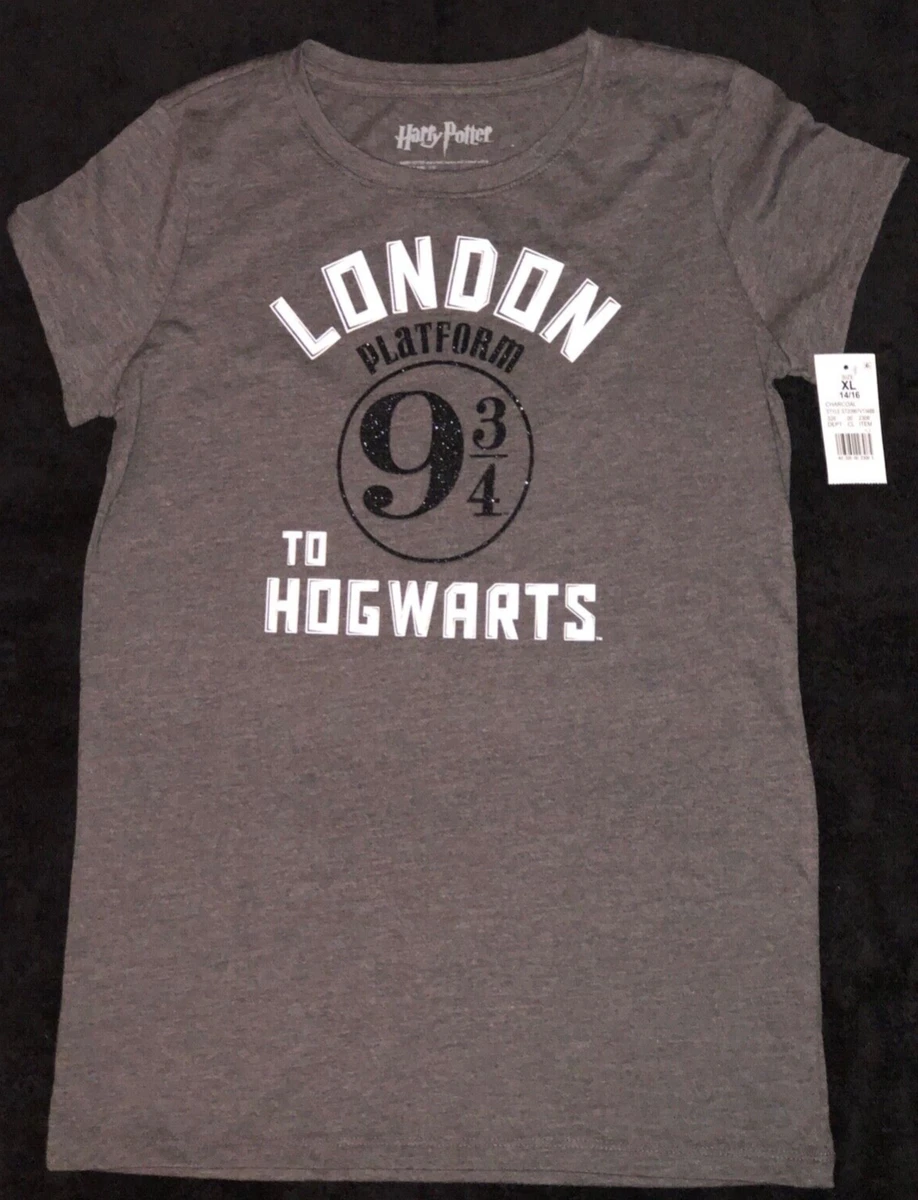 Harry Potter Hogwarts T-shirt size medium In