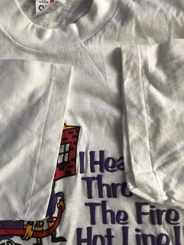 Camisa De Colección The California Raisins Parody Heard It Through The Fire Hot Line Foto 4 de 4