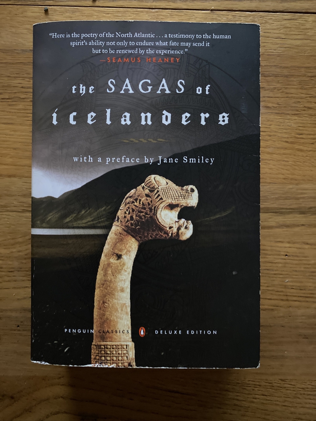 The Sagas of the Icelanders Vikings World of the Sagas Delux Penguin Classics