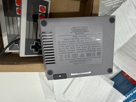 Nintendo NES Mini Classic Edition Console Inc 2 X Controllers Ref 842