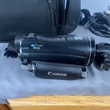 Canon VIXIA HF M41 HD Camcorder 32GB Dm-100 Microphone 3 Batteries And Charger
