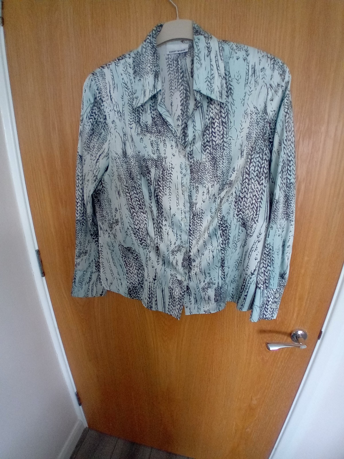 Picture 1 of 3