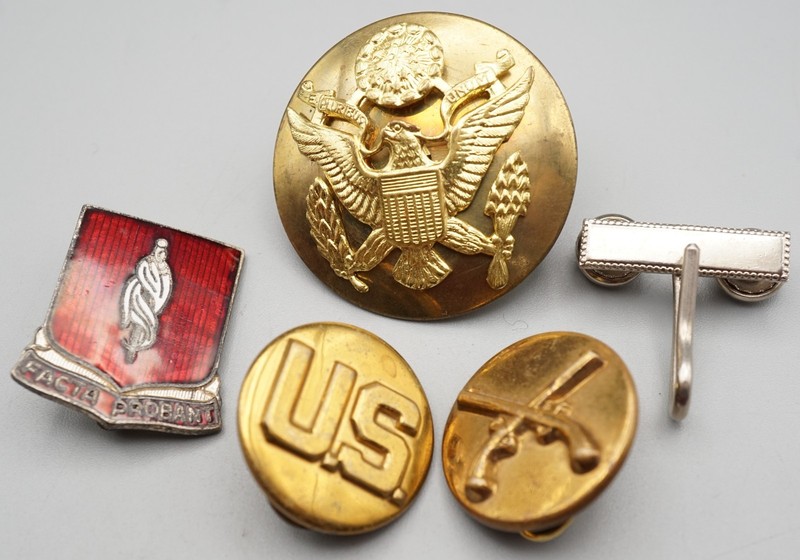 WWII 108th Military Police BN DI Pin, Enlisted Disc Set, Whistle Hanger Lot Of 5