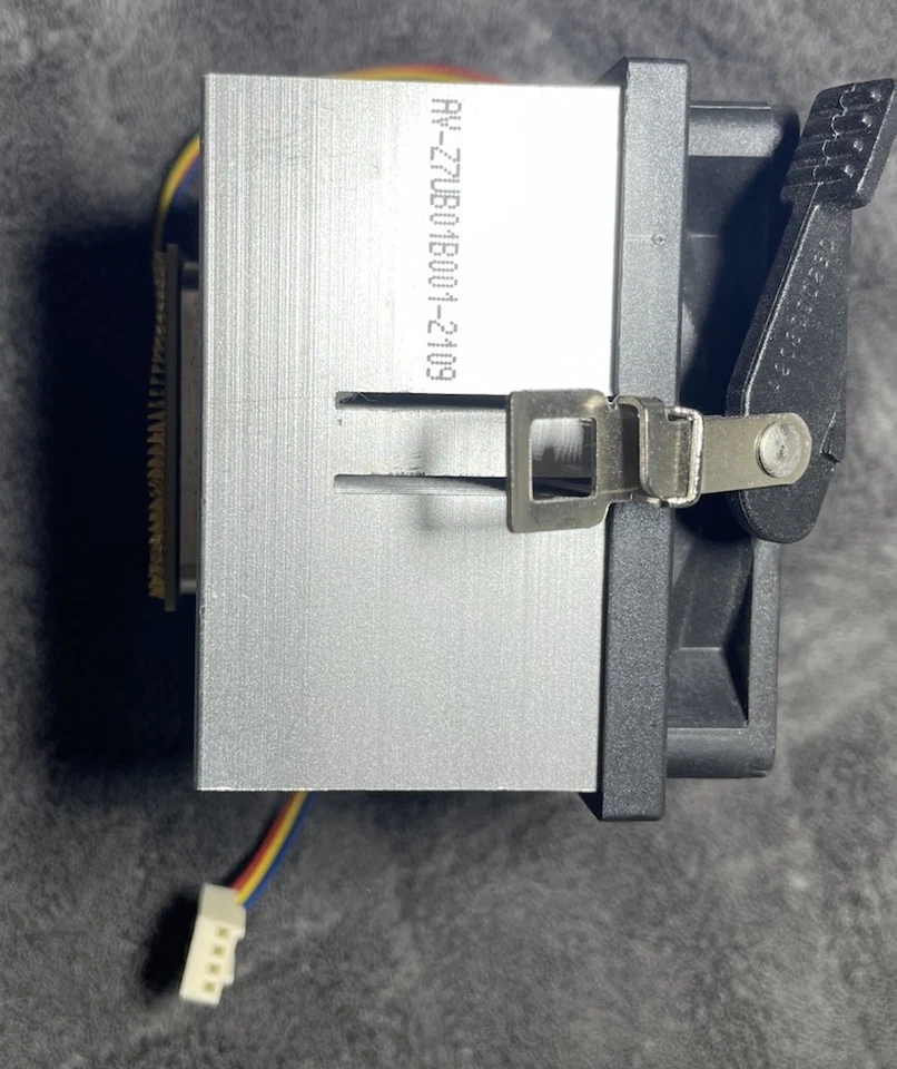 AV-Z7UB01B001-1409 正品 AMD 库存 CPU 冷却器 罕见 HTF 按原样 — 第 2/4 张图片