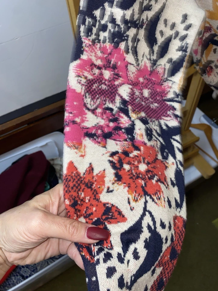 Suéter Anthropologie Aldomartins Maritza Floral M Lana/Alpaca/Acrílico Foto 2 de 4