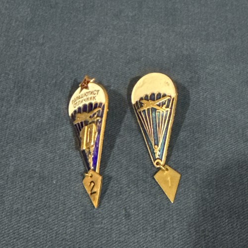 2 USSR SOVIET ARMY Airborne Forces Badges for 10- 12 parachute jumps & 1 jump