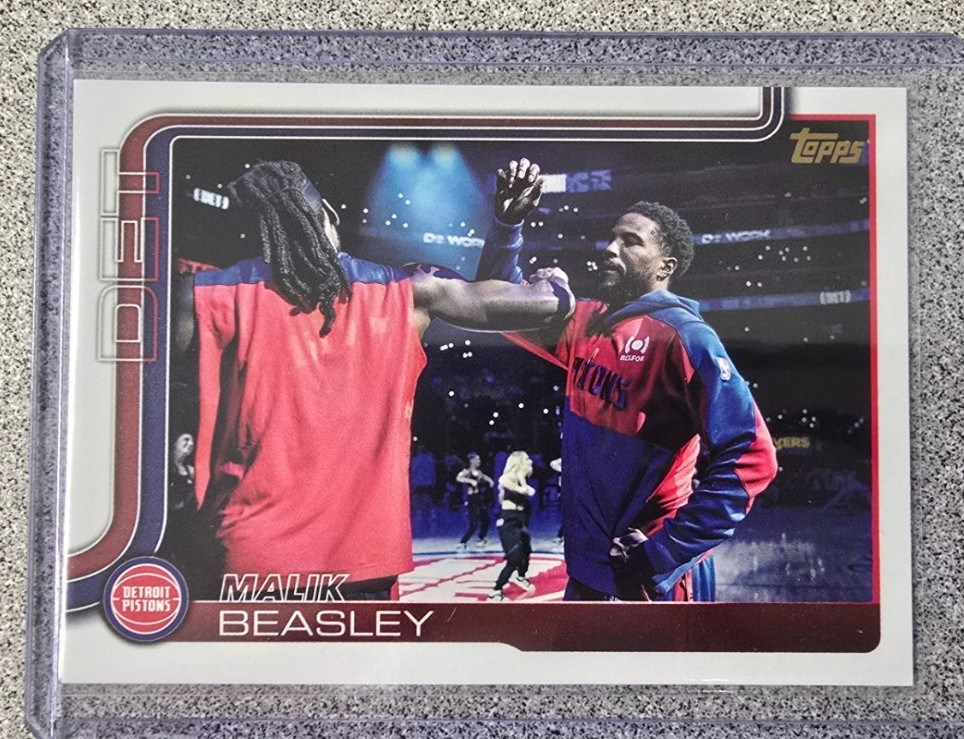 2025-26 Topps Golden Mirror Image Variations Malik Beasley #43