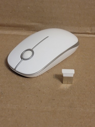 Jelly Comb Slim 2.4G Wireless Mouse + USB Receiver White - Picture 2 of 6